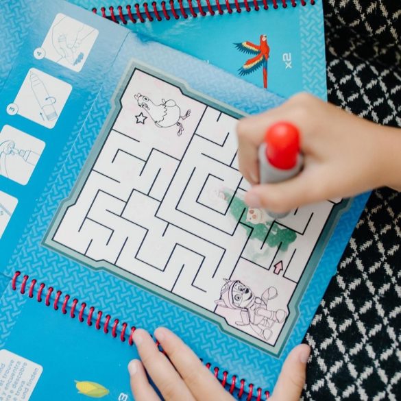 Melissa & Doug Kreatív Játék, Rajzolás Vízzel, Mancs Őrjárat - Skye (Melissa & Doug, 33250)